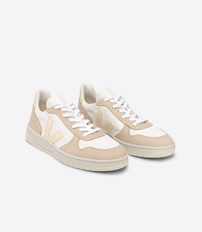 White Veja Alveomesh Butter Almond Men's V-10 | NQLDE-3217