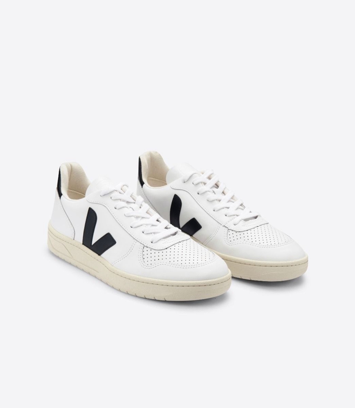 White Veja Leather Men's V-10 | UXMDV-1659