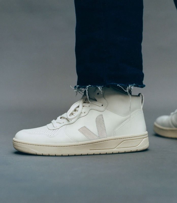 White Veja Leather Men's V-15 | RKBUO-3714